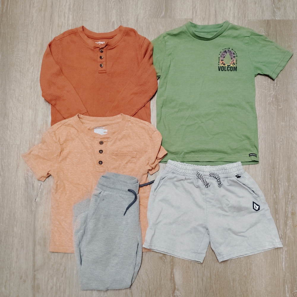 Volcom Green Logo Tee + Orange & Peach Henleys with Gray Shorts Set